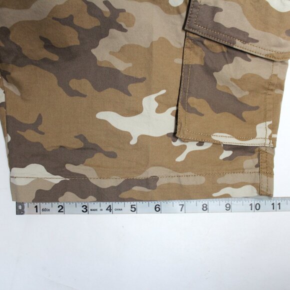 NWT George Men’s Desert Camo Below the Knee Messenger Or Cargo Style Shorts - Picture 10 of 13